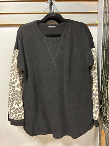 Black and Leopard Sleeve Top